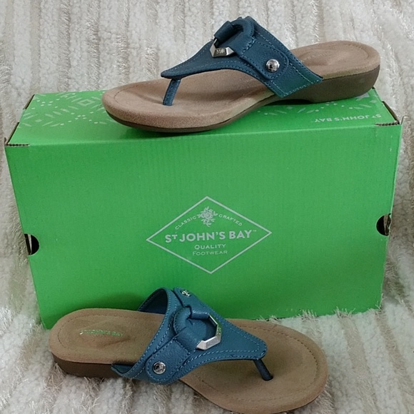 St. John's Bay Shoes - NEW Blue Thong Sandals St John Bay Cushioned Silvertone Metal Detail Womens 5.5M